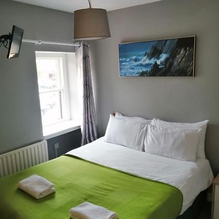 An File Economy Rooms Westport Buitenkant foto
