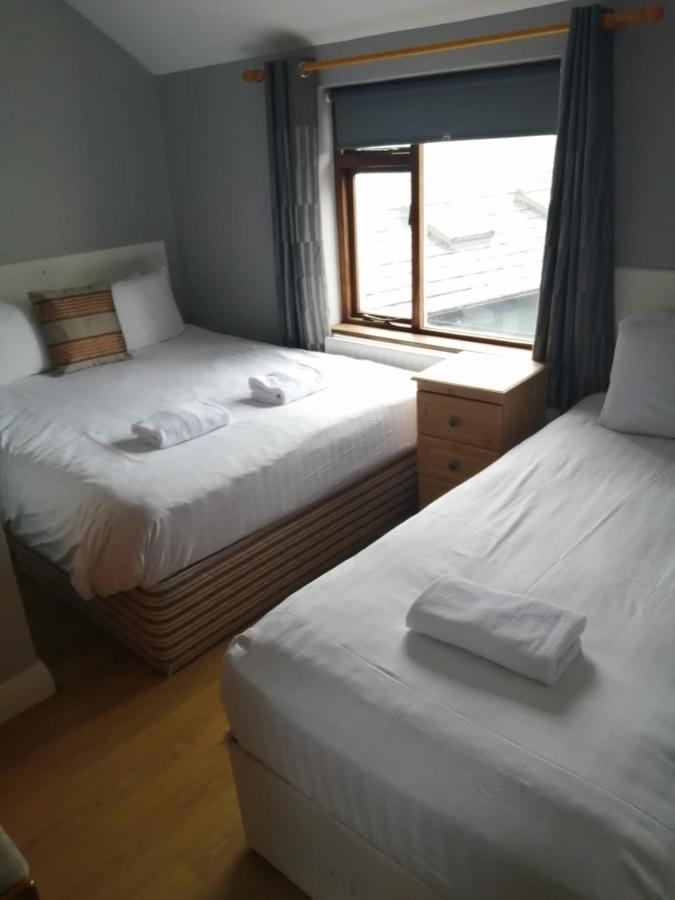 An File Economy Rooms Westport Buitenkant foto